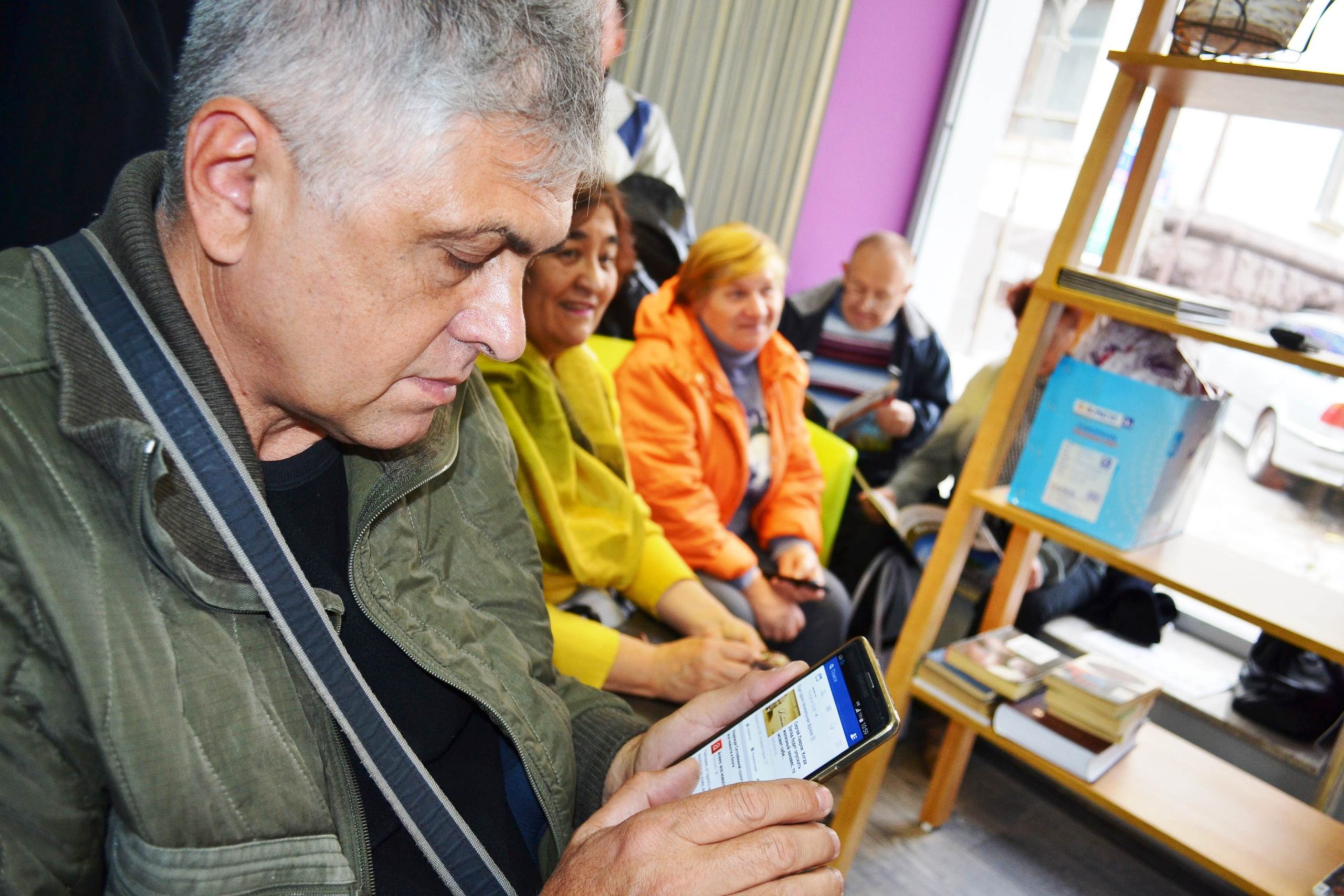 Mobile Marathon Like from Grannies